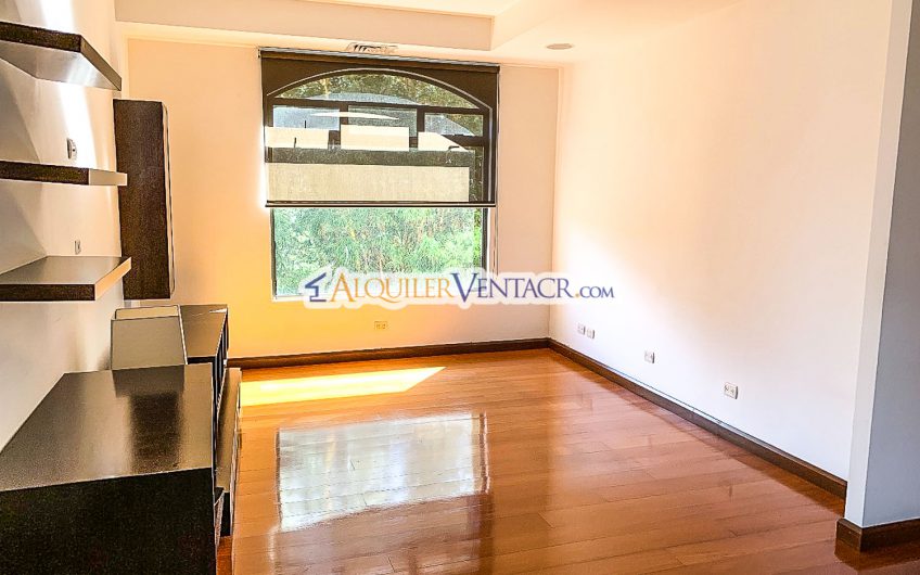 Apartamento con Vista en Santa Ana Alto Las Palomas