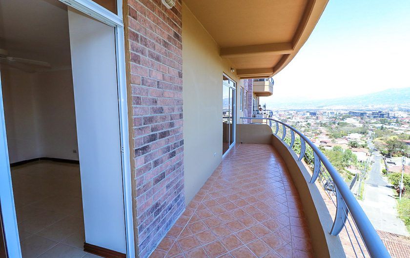 Apartamento con vista y terraza en San Rafael Escazú