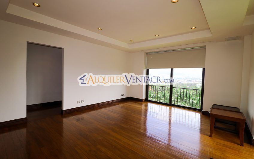 Lujoso apartamento de 412 m2 con vista en Jaboncillos Escazú