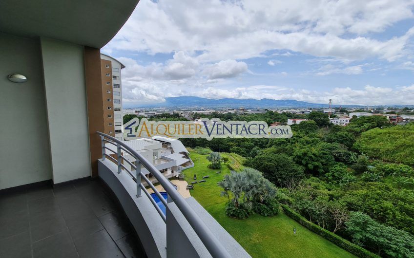 Apartamento con vista en Condado del Parque Sabana