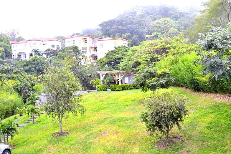 Apartamento con línea blanca y vista en Alto Las Palomas Santa Ana