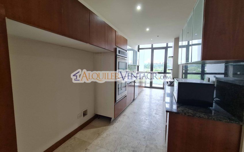 Metropolitan Tower Sabana! Lujoso apartamento con vista