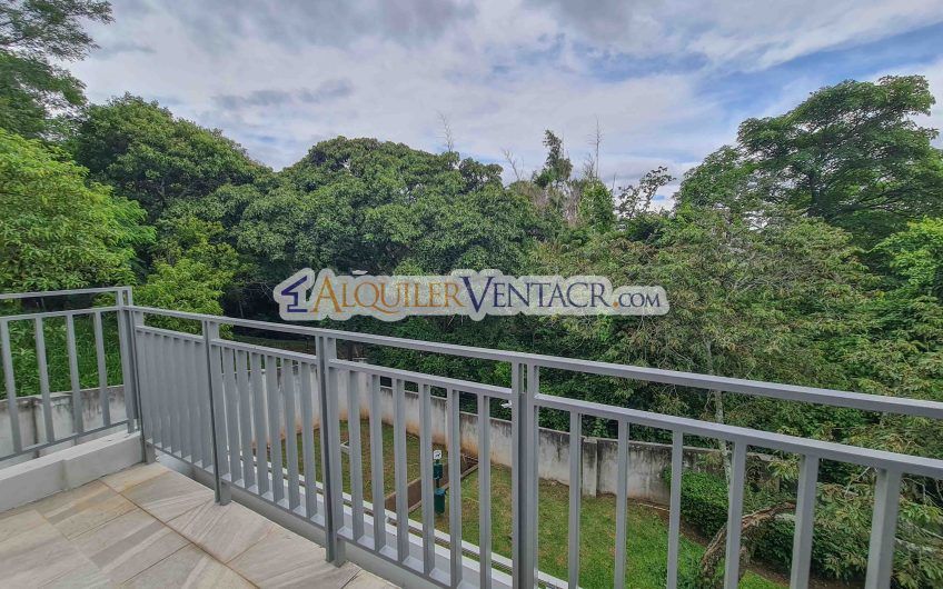 The Ivy Guachipelín Escazú! Condo de Un Nivel con terrazas y vista