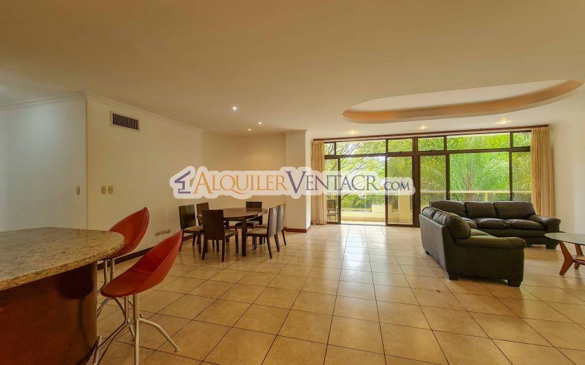 Apartamento amueblado de 224 m2 de 3 habit.+ oficina y vista en San Rafael Escazú