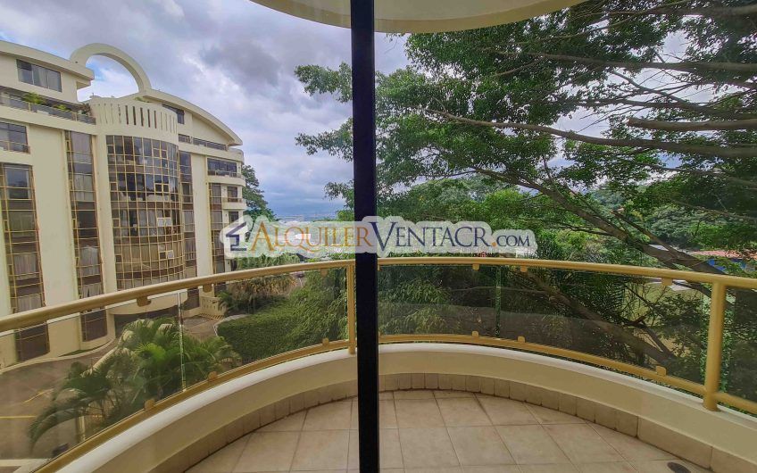 Apartamento amueblado de 224 m2 de 3 habit.+ oficina y vista en San Rafael Escazú