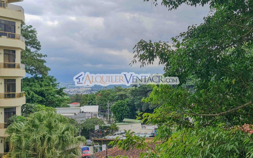 Apartamento amueblado de 224 m2 de 3 habit.+ oficina y vista en San Rafael Escazú