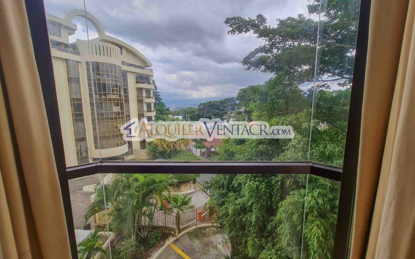 Apartamento amueblado de 224 m2 de 3 habit.+ oficina y vista en San Rafael Escazú