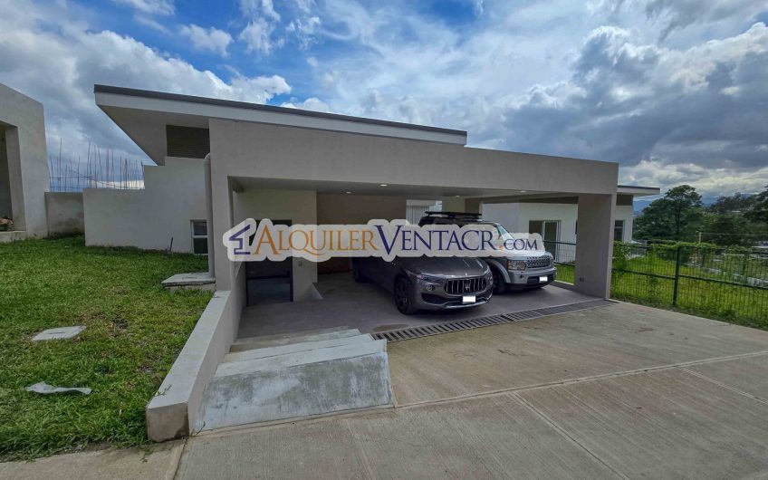 Para Estrenar! Casa de 305 m2 con 546 m2 de lote en Guachipelín Escazú
