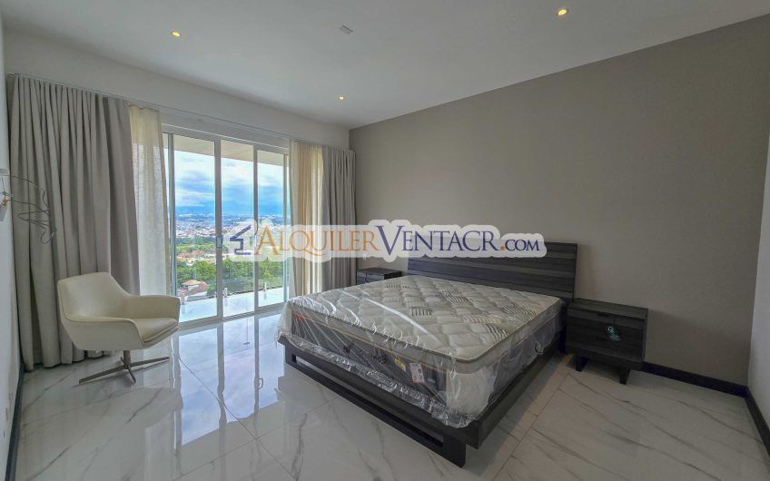 Para Estrenar! Casa de 305 m2 con 546 m2 de lote en Guachipelín Escazú