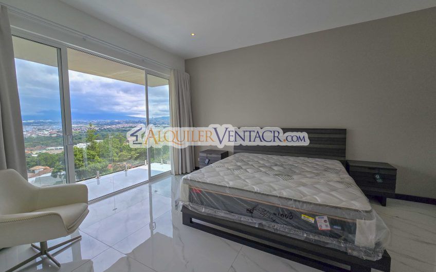 Para Estrenar! Casa de 305 m2 con 546 m2 de lote en Guachipelín Escazú