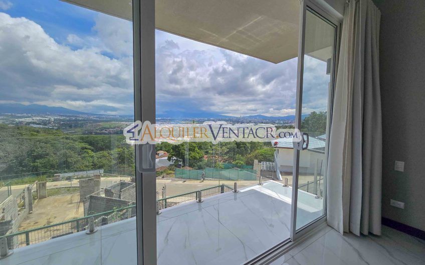 Para Estrenar! Casa de 305 m2 con 546 m2 de lote en Guachipelín Escazú