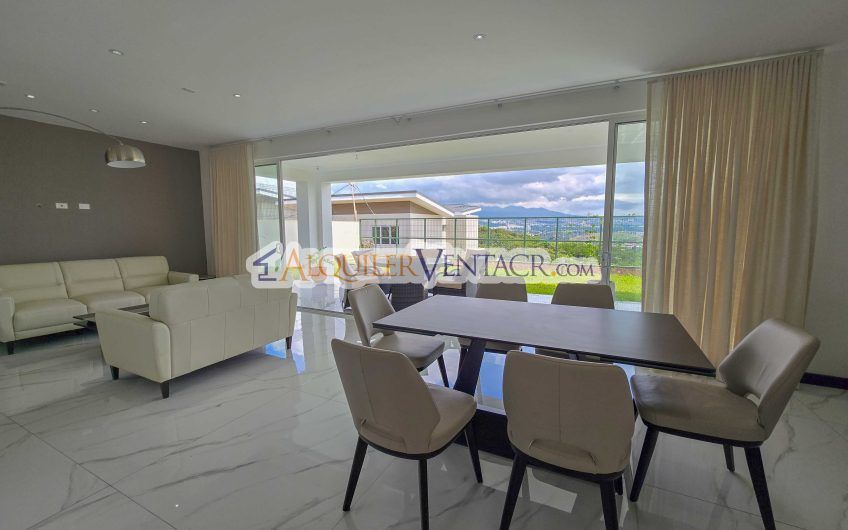 Para Estrenar! Casa de 305 m2 con 546 m2 de lote en Guachipelín Escazú