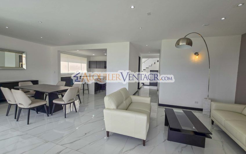Para Estrenar! Casa de 305 m2 con 546 m2 de lote en Guachipelín Escazú