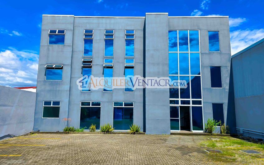 Edificio de 951 m2 para oficinas o comercio en Santa Ana Pozos