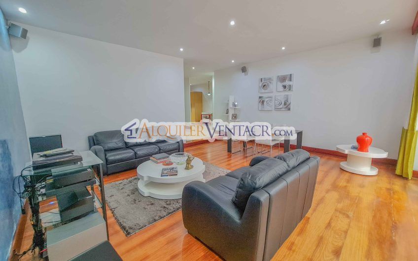 Condominio de 311 m2 en Trejos Montealegre x Avenida Escazú