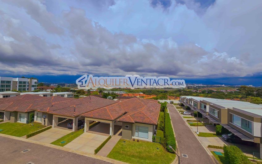 Para estrenar! Lujosos apartamentos con vistas en Guachipelín Escazú