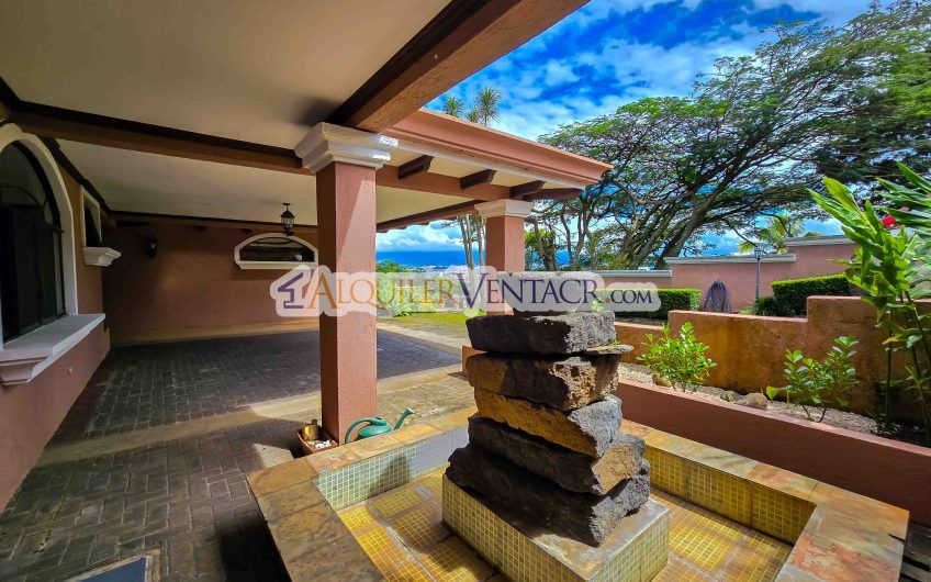 Condo de Un Nivel con Piscina Propia en Guachipelín Escazú