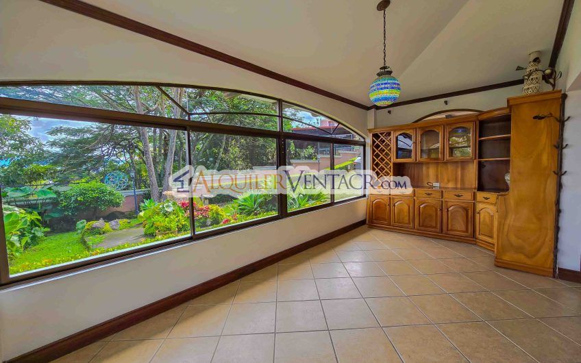 Condo de Un Nivel con Piscina Propia en Guachipelín Escazú
