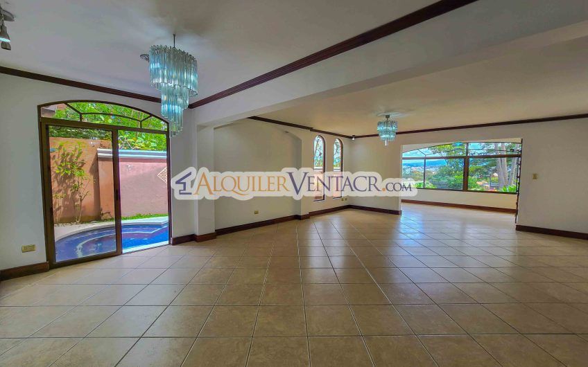 Condo de Un Nivel con Piscina Propia en Guachipelín Escazú