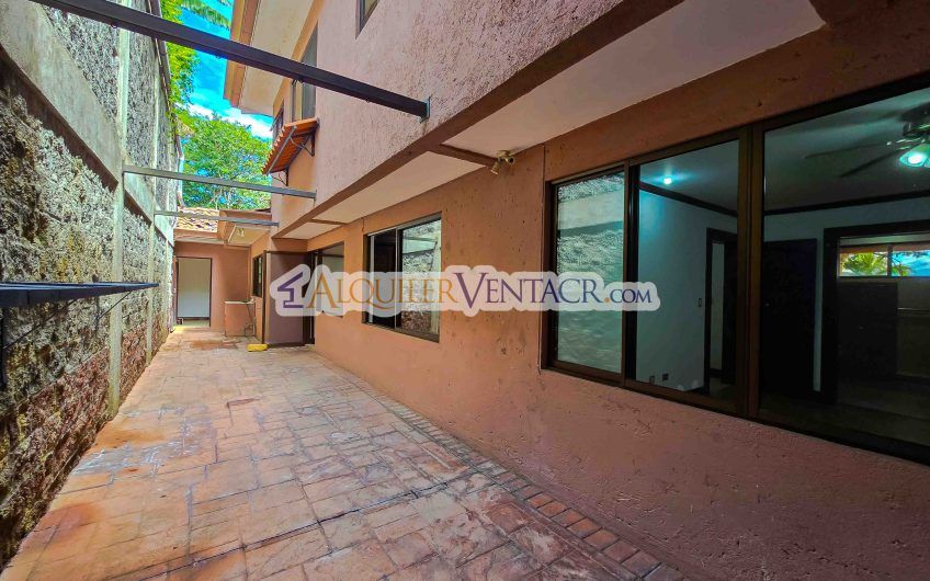Condo de Un Nivel con Piscina Propia en Guachipelín Escazú