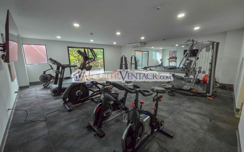 Para estrenar! Lujoso Penthouse con vistas en Escazú Centro