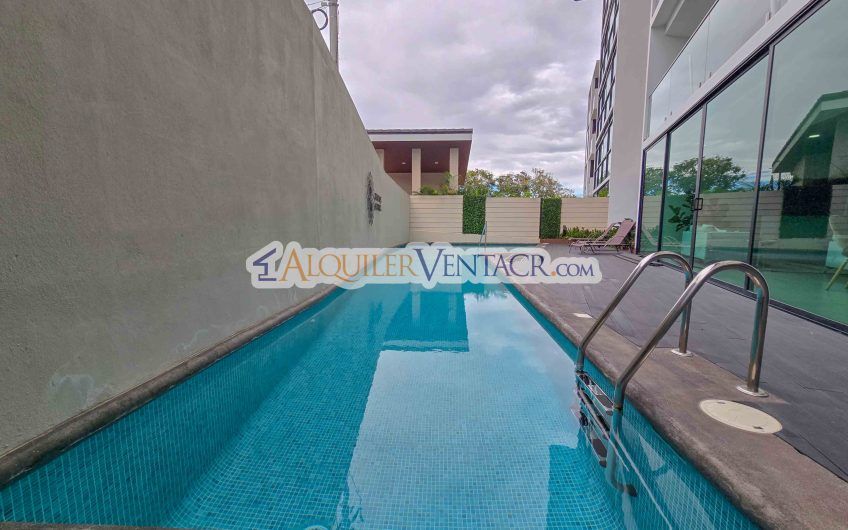 Para estrenar! Lujoso Penthouse con vistas en Escazú Centro