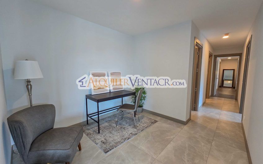Para estrenar! Lujoso apartamento con vista en Escazú Centro