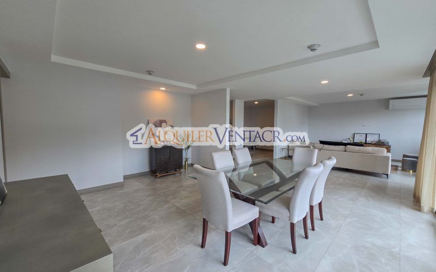 Para estrenar! Lujoso apartamento con vista en Escazú Centro