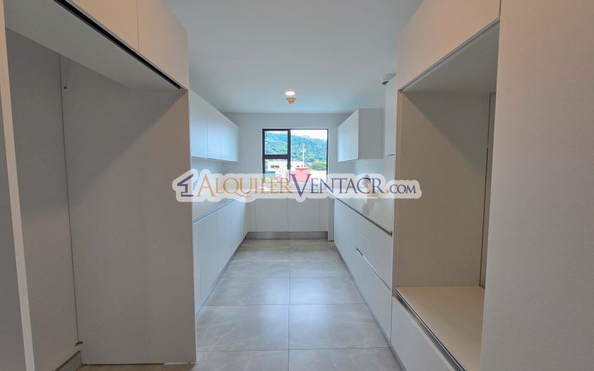 Para estrenar! Lujoso apartamento con vista en Escazú Centro