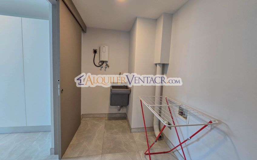 Para estrenar! Lujoso apartamento con vista en Escazú Centro