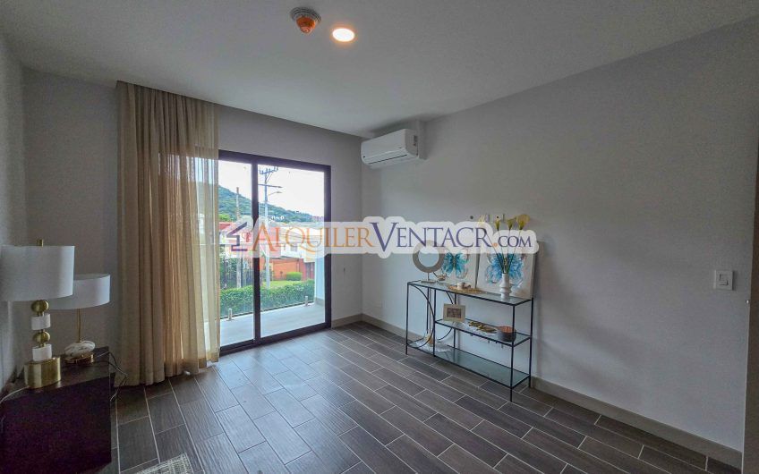 Para estrenar! Lujoso apartamento con vista en Escazú Centro