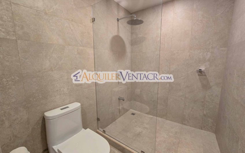 Para estrenar! Lujoso apartamento con vista en Escazú Centro