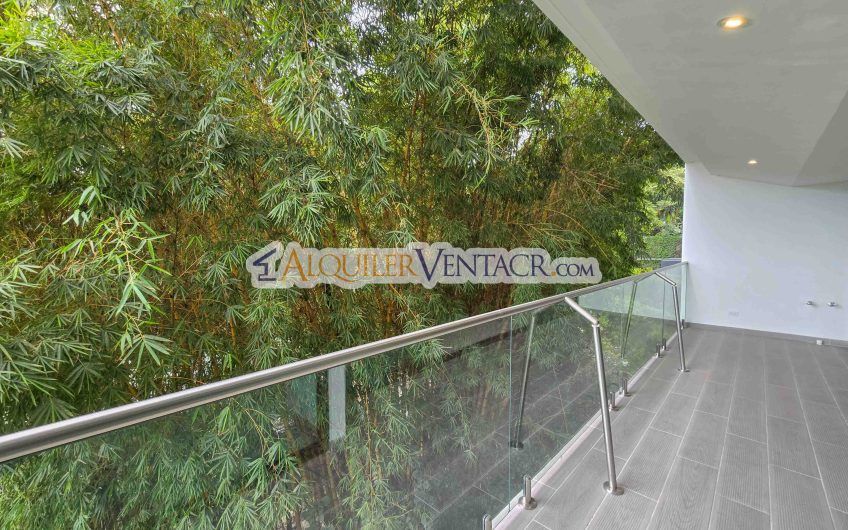 Lujoso apartamento para estrenar con vista en Escazú Centro