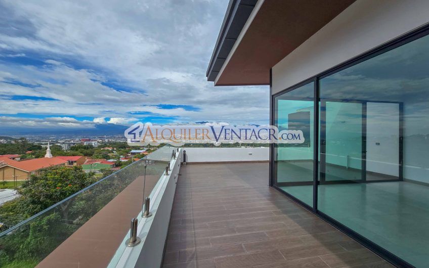 Para estrenar! Lujoso Penthouse con vistas en Escazú Centro