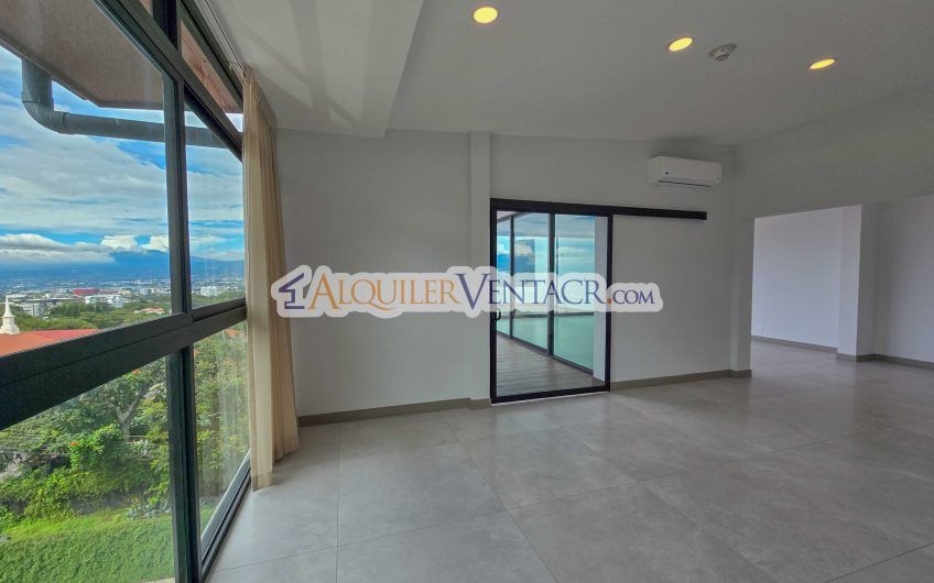 Para estrenar! Lujoso Penthouse con vistas en Escazú Centro