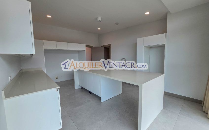 Para estrenar! Lujoso Penthouse con vistas en Escazú Centro