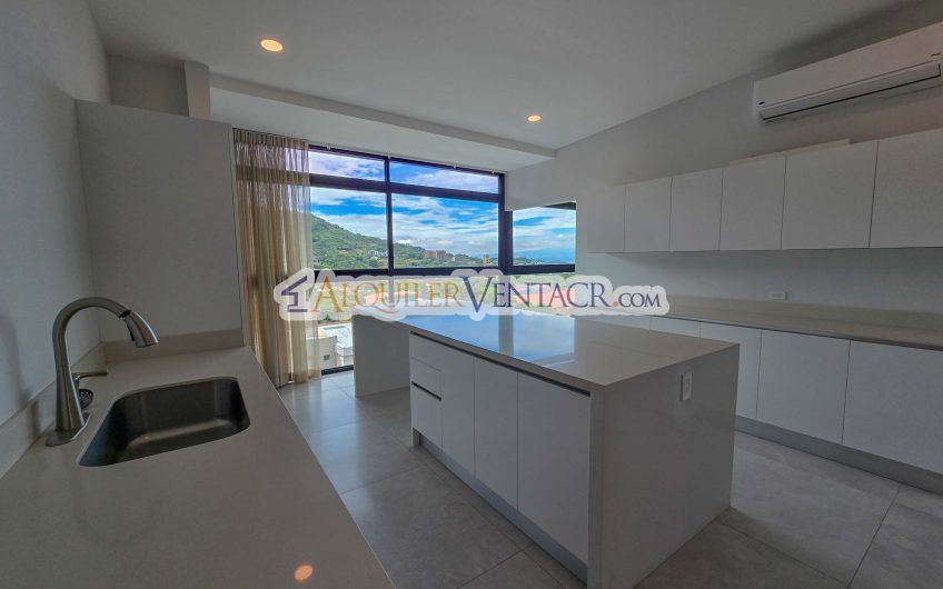 Para estrenar! Lujoso Penthouse con vistas en Escazú Centro