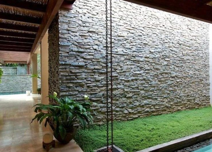 Lujosa casa de Un Nivel con Piscina Propia en Santa Ana