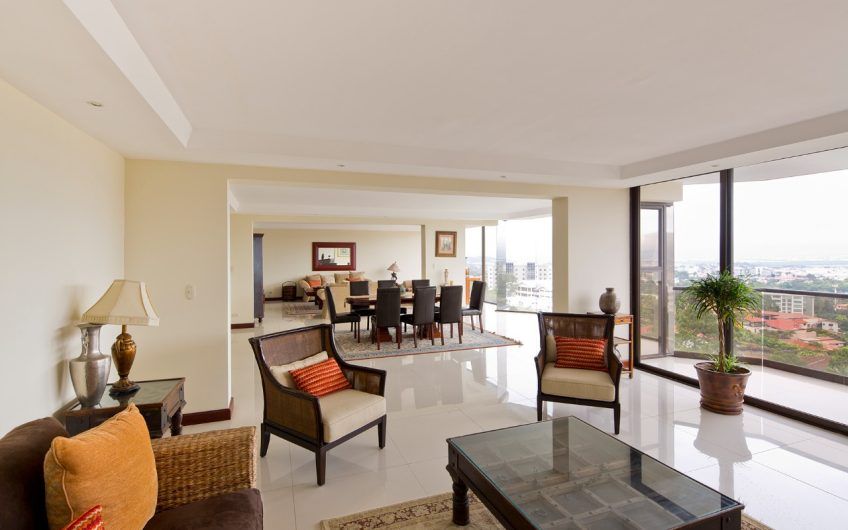 Lujosos apartamentos con vista en Bello Horizonte Escazú