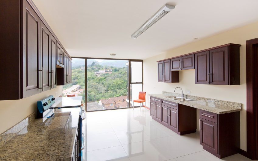 Lujosos apartamentos con vista en Bello Horizonte Escazú