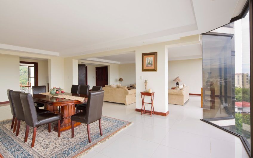 Lujosos apartamentos con vista en Bello Horizonte Escazú