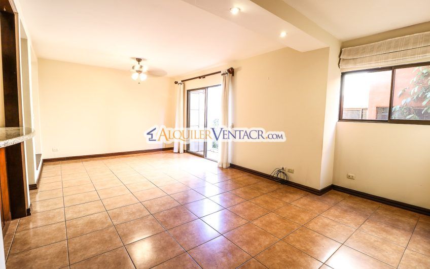 Condo de 4 habitaciones en Brasil de Mora Santa Ana