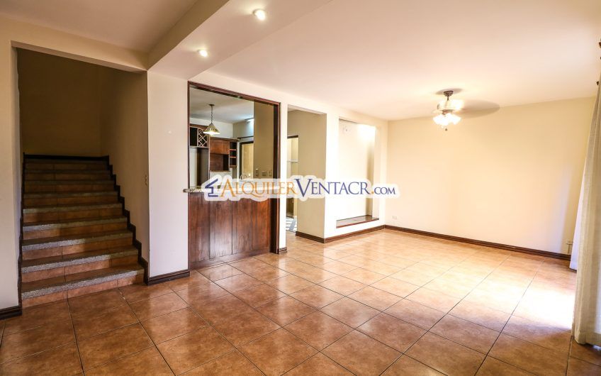 Condo de 4 habitaciones en Brasil de Mora Santa Ana