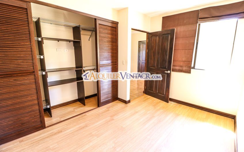 Condo de 4 habitaciones en Brasil de Mora Santa Ana