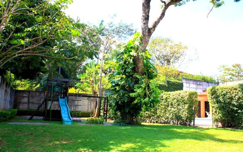 Condo de 4 habitaciones en Brasil de Mora Santa Ana