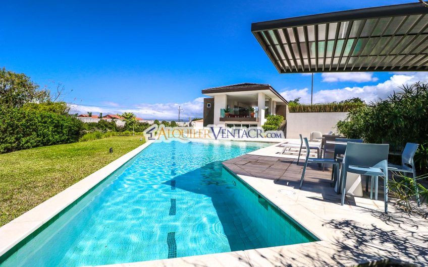 Para estrenar! Lujosos apartamentos con vistas en Guachipelín Escazú