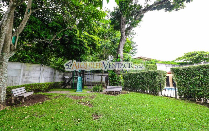 Condo de 4 habitaciones en Brasil de Mora Santa Ana