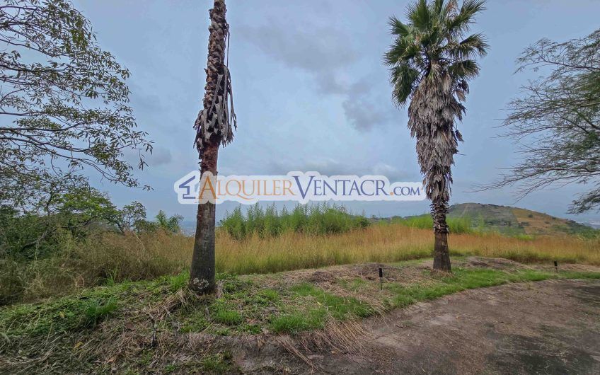 Terreno de 9.879 m2 para desarrollar en Guachipelín Escazú x Distrito 4