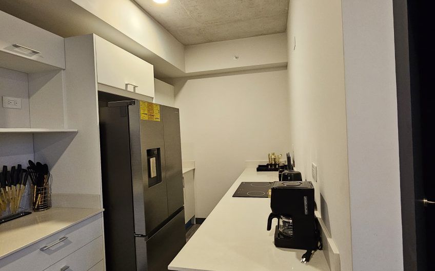 Torre Secrt Sabana! Apartamento amueblado de 2 habit. con vista