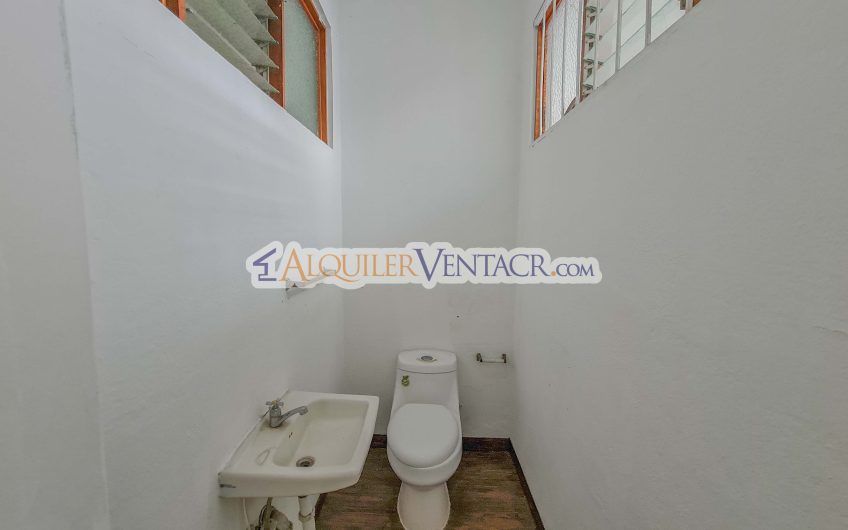 Oficina o Local Comercial de 300 m2 en Sabana Oeste x La Pops y Ucimed